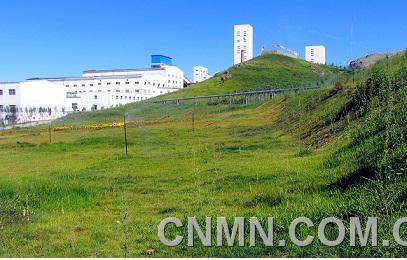 图六：阿舍勒绿草如茵