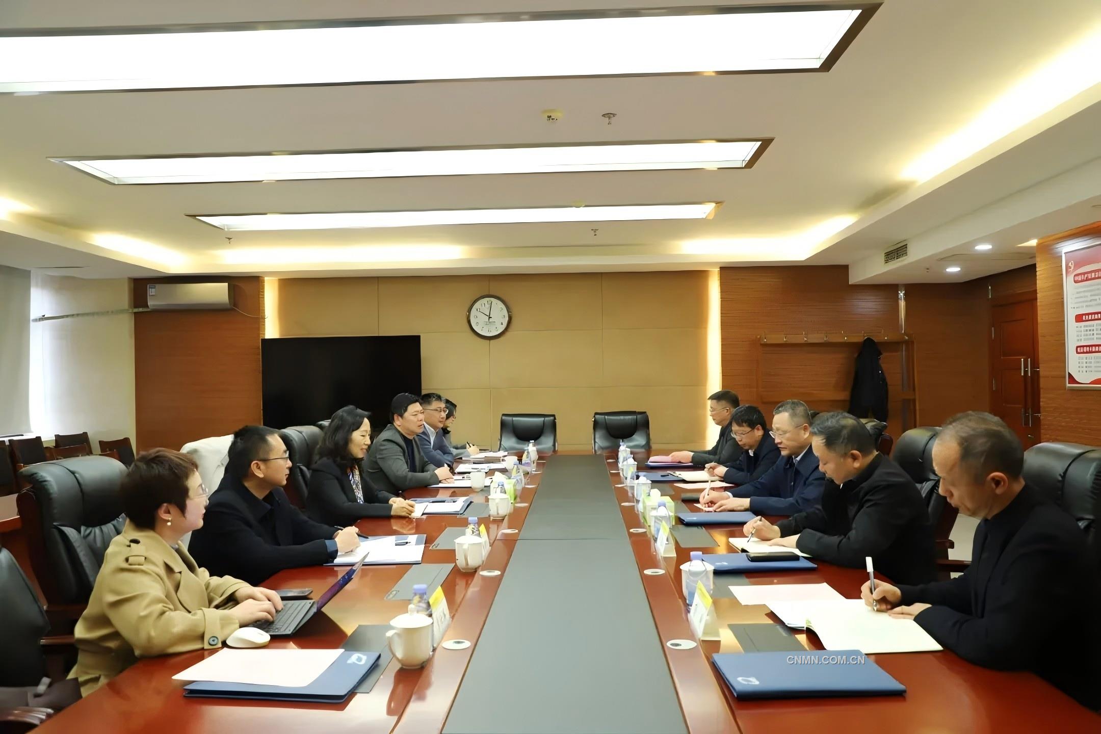 葛红林会见云南贵金属集团总经理郭俊梅一行