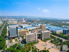龙佰集团获得“云南省产业投资突出贡献企业”称号
